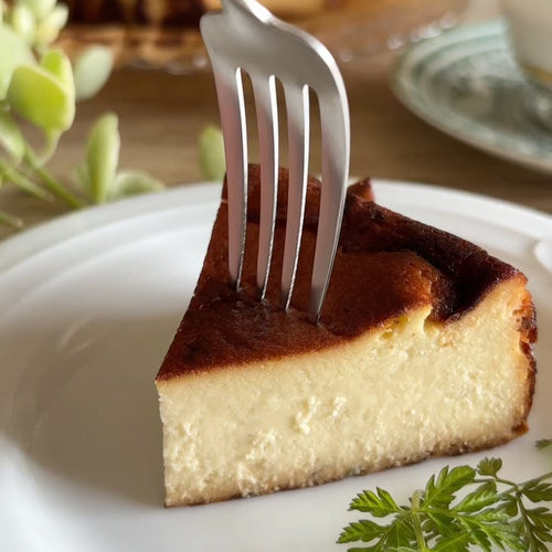 江丹別バスクチーズケーキ【北海道の青カビ王子のチーズ使用】