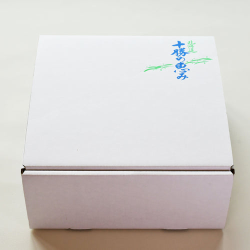 【北海道十勝】十勝の恵みセット［十勝こいくち醤油300ml・十勝手造りつゆ4倍濃縮500ml・十勝大豆みそこし味噌500g・キレイマメ500g］