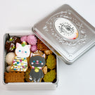 【クリスマス2025・数量限定】いたずら子猫のクリスマス クッキー缶［小］　