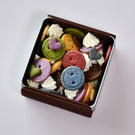 【バレンタイン限定】ボタン型クッキー缶　限定のミニハート7色入