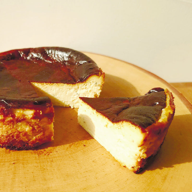 江丹別の青いチーズケーキ＆バスク セット 【北海道の青カビ王子の